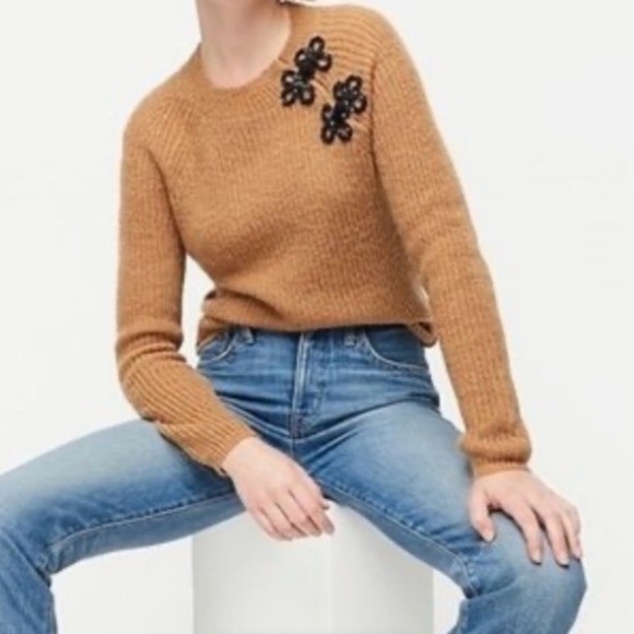 J. Crew Alpaca Wool Blend Ribbed Sweater Tan Beaded Clasps Large Holiday Top - Picture 3 of 8
